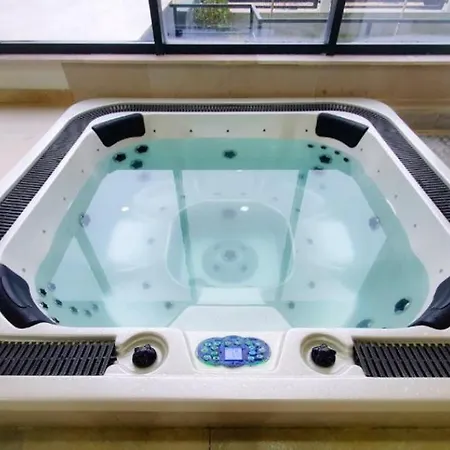 Seascape Pool Piscina Incalzita Sauna Jacuzzi Parcare * Navodari